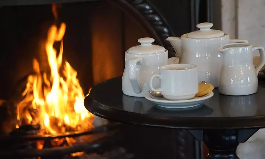 Torquay: Family or Double Room with Breakfast & Optional Food Credit