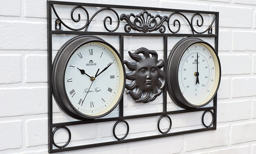 Image 3: Garden Clocks