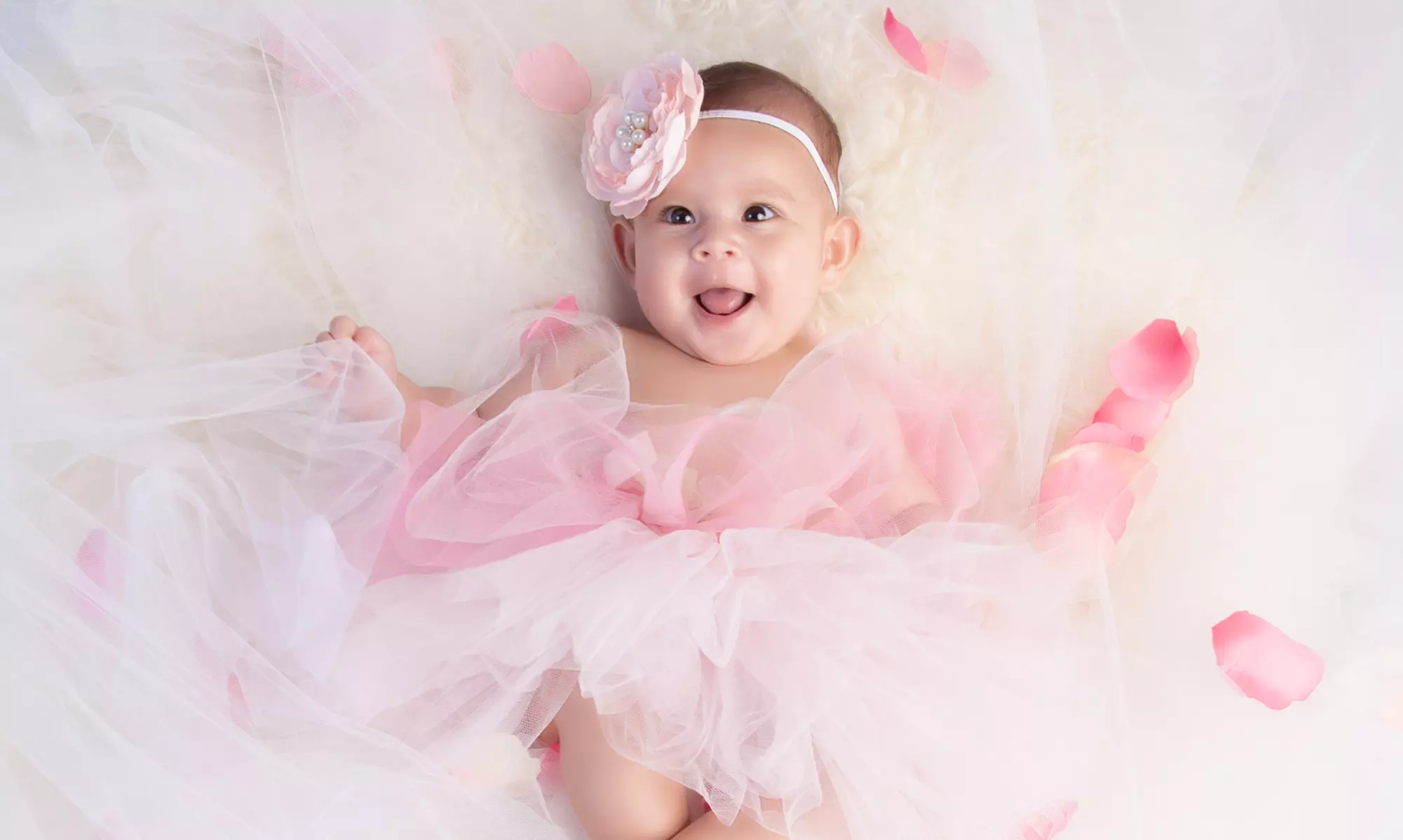 Experience Avis Photography's 60 Minute Children's Studio Photo Session with up to 64% off for unforgettable memories - Primary Image
