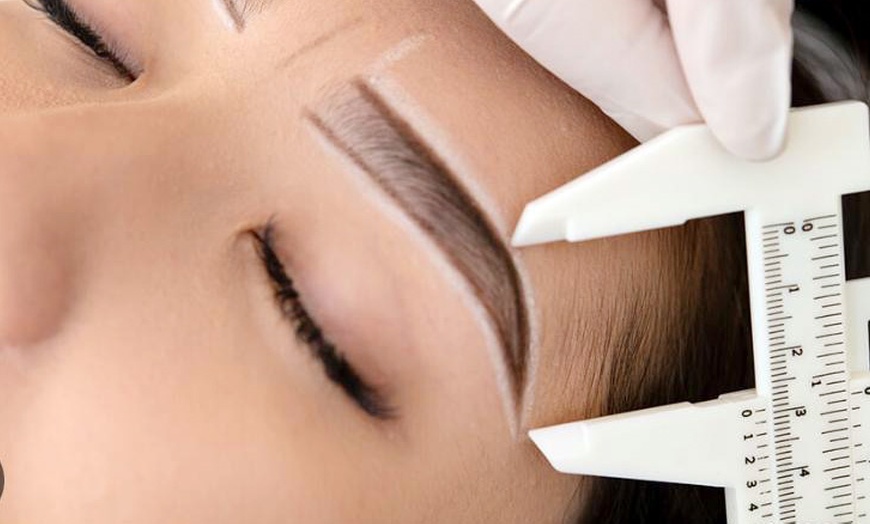 Image 1: Jusqu'à 68% de remise sur Microblading chez Cm.Brows