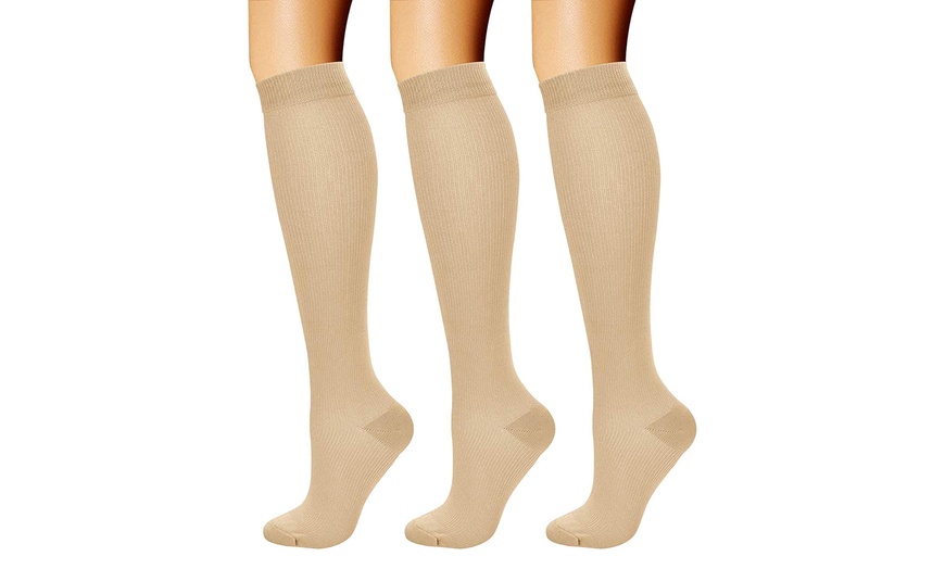 Image 3: 1 o 3 paia di calze unisex a compressione