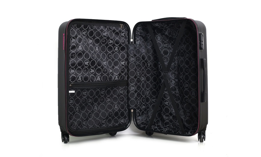 Image 4: Three-Piece Luggage Set