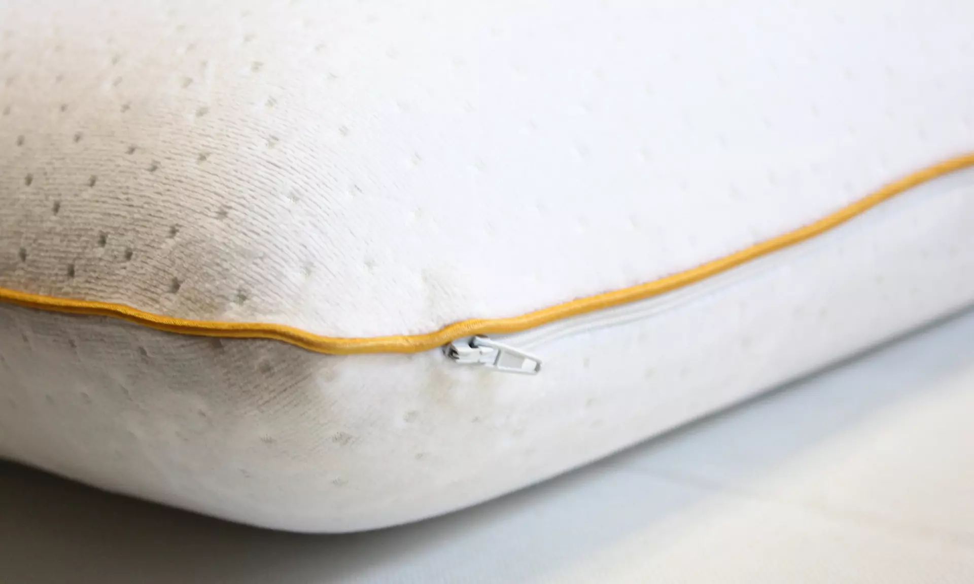 Traversin à mémoire de forme, Sampur