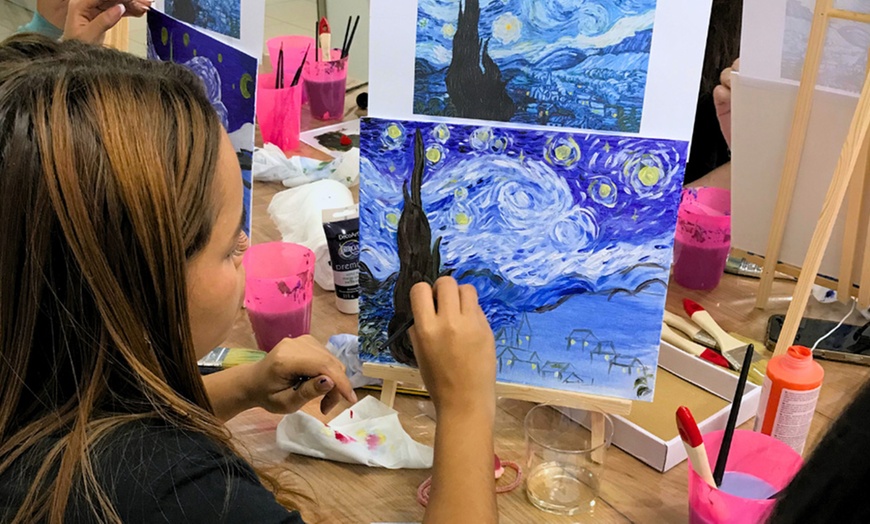 Image 7: Taller de pintura con vino y chuches ilimitadas para 1 o 2 personas
