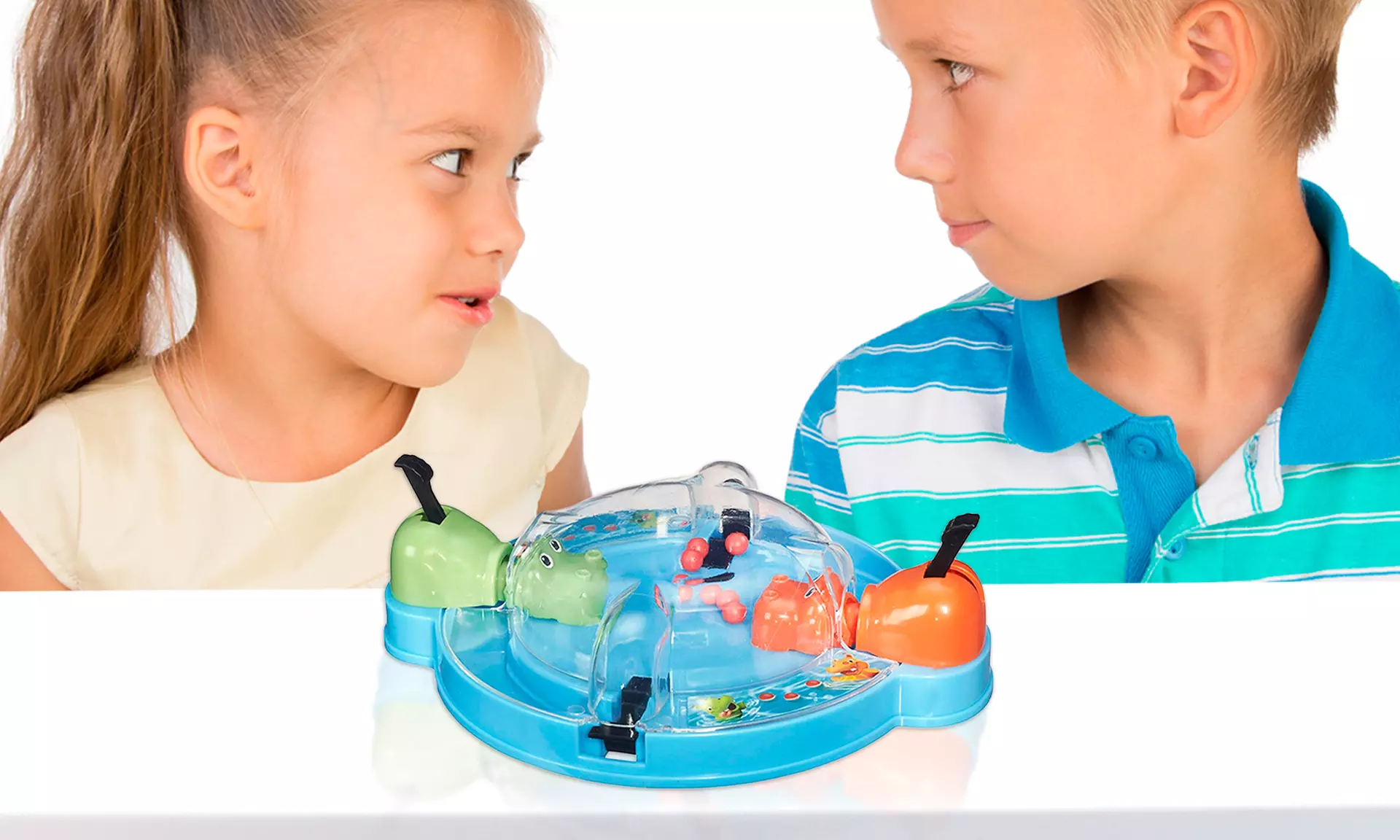 1 ou 2 jeux de société Hippopotames gloutons de la marque Color baby - Second Medium