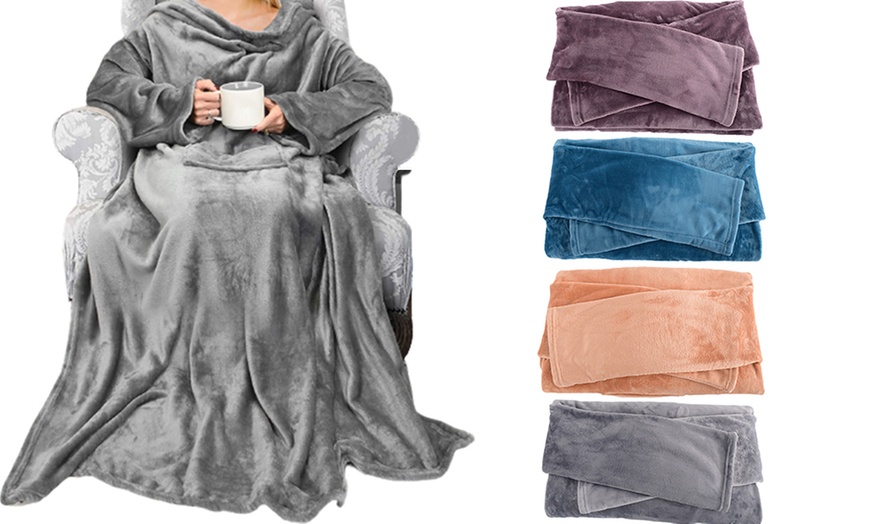 Image 3: Wearable Blanket with Sleeves and Pocket
