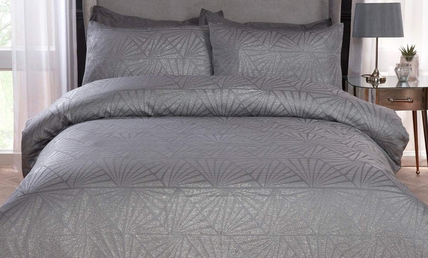 Image 4: Lurex Duvet Cover and Pillowcase Set