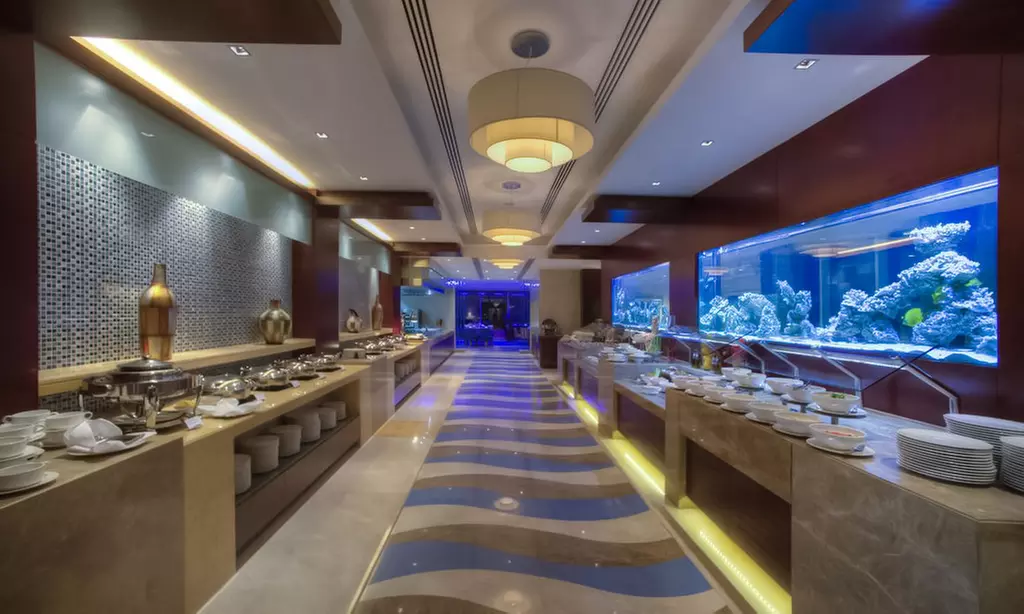 Khor Fakkan: One-Night 4* Stay with Breakfast and Optional Dinner