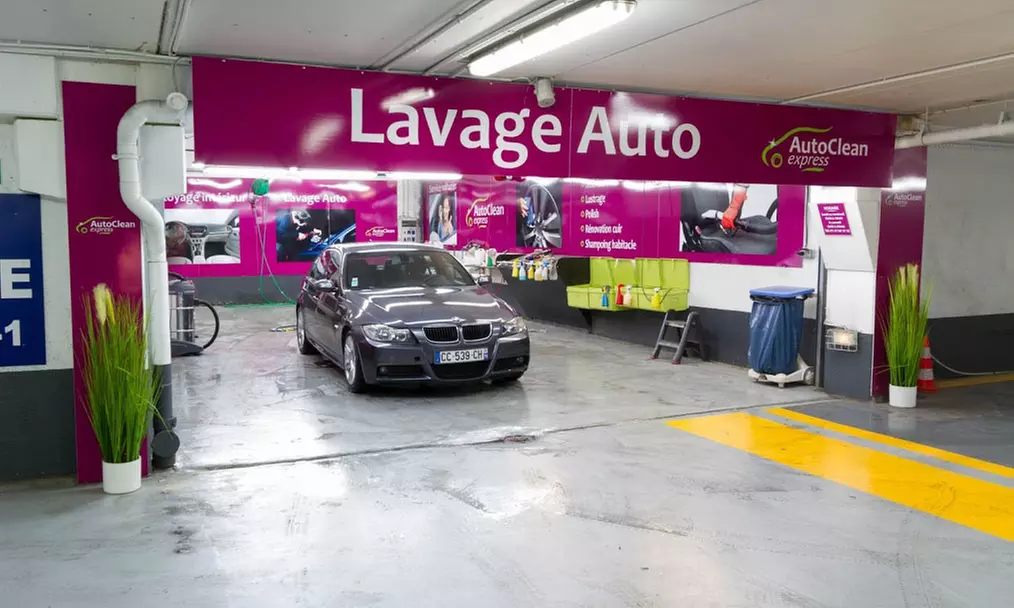 Jusqu'à 54% de remise sur Détails intérieurs et extérieurs chez Auto Clean Express Orly