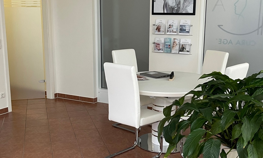 Image 3: 60 Min. Mesotherapie für den ganzen Kopf oder Oberkopf für 1 Person