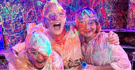 Starter Splatter Paint Experience for 2 People - iSmash - Reno