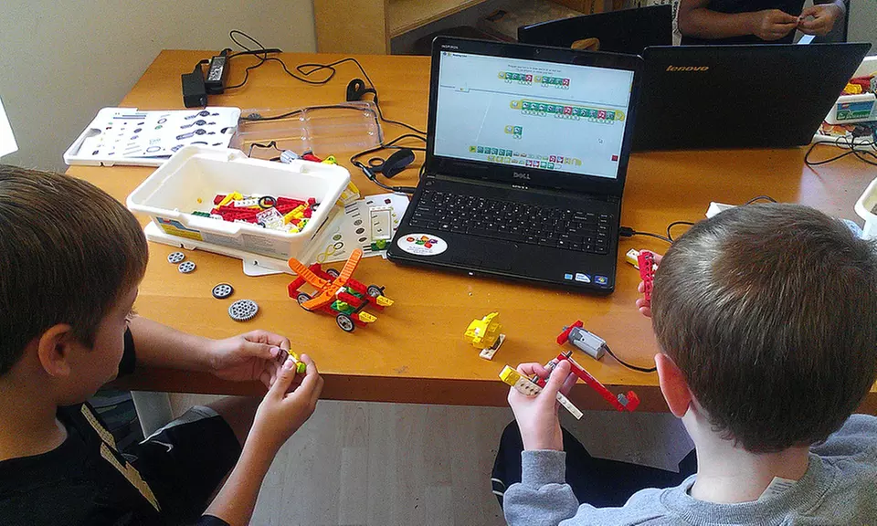 One-Month STEAM Program for One, Two, or Three Kids at Science Cosmos (Up to 23% Off) - Primary Image