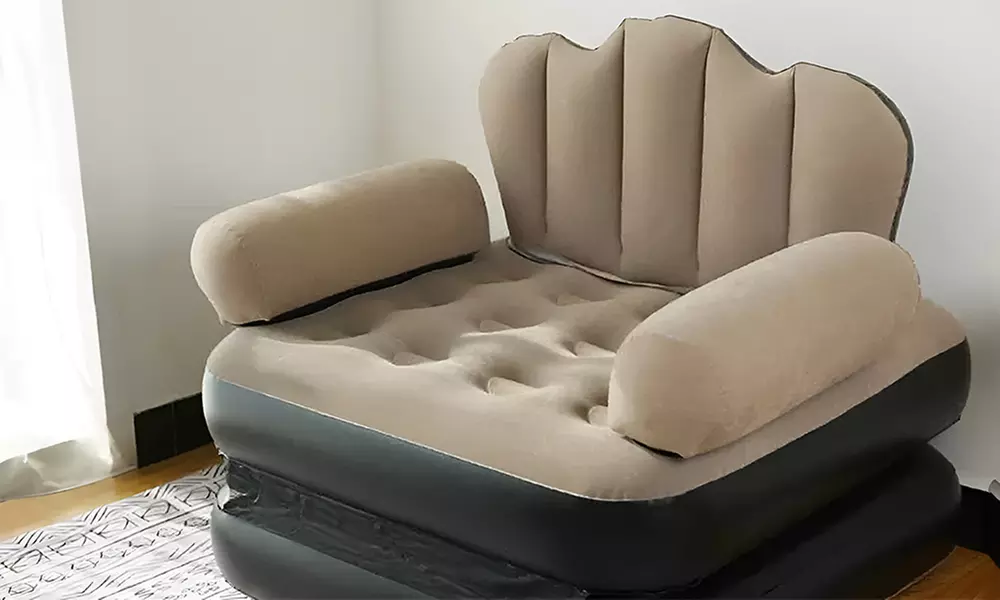 Poltrona gonfiabile con poggiapiedi