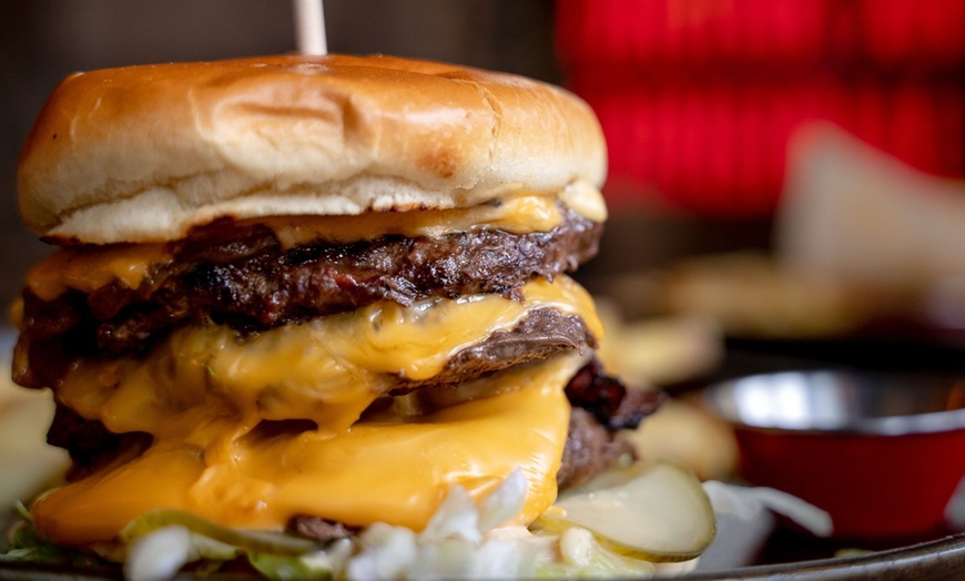 Image 9: Award-winning beers & irresistible burgers at this exclusive taproom!