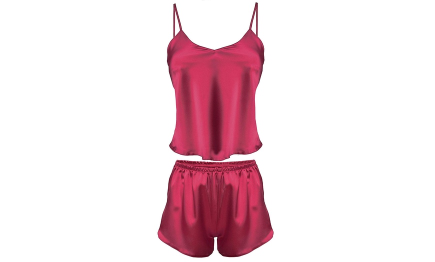 Image 9: Pyjama short en satin Karen