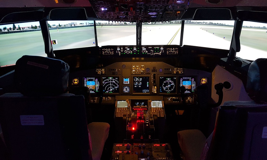 Image 3: Bis zu 55% Rabatt auf den Fahrsimulator bei Pilot Flight Center Zentrale