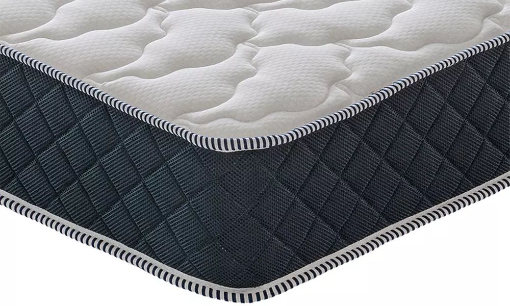 Matelas avec feuille de mousse à mémoire de forme