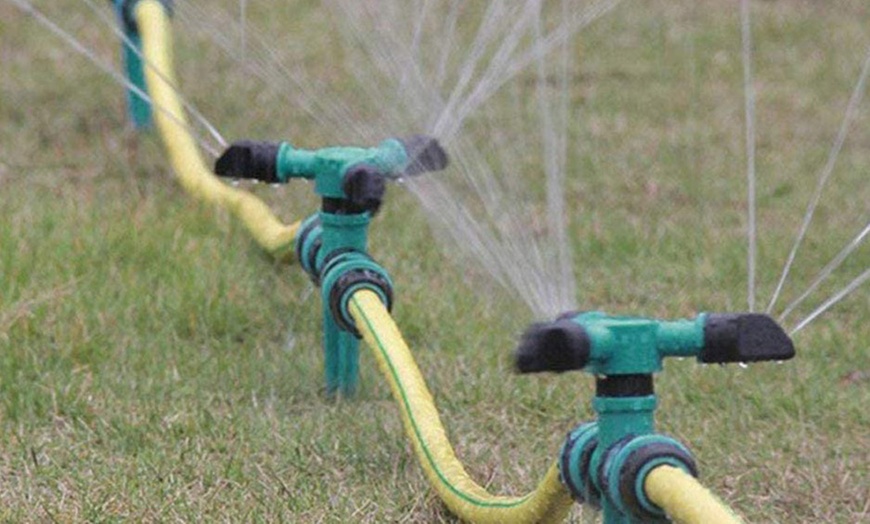 Image 2: 360° Automatic Lawn Sprinkler