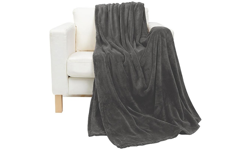 Image 5: King Size Fleece Blanket