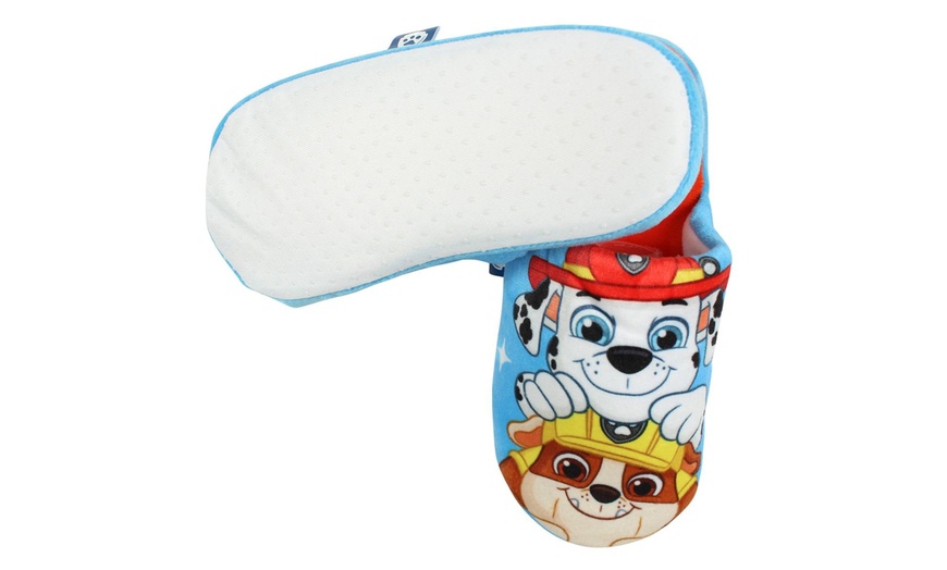 Image 4: Pantoufle avec imprimé Paw Patrol ou Mickey