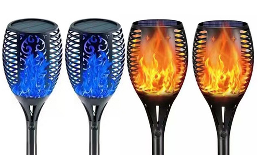 Image 18: 1, 2 ou 4 lampes torches solaires