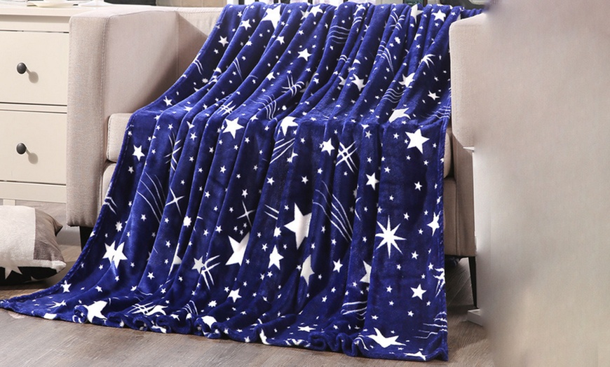 Image 2: Starry Night Sleeping Blanket