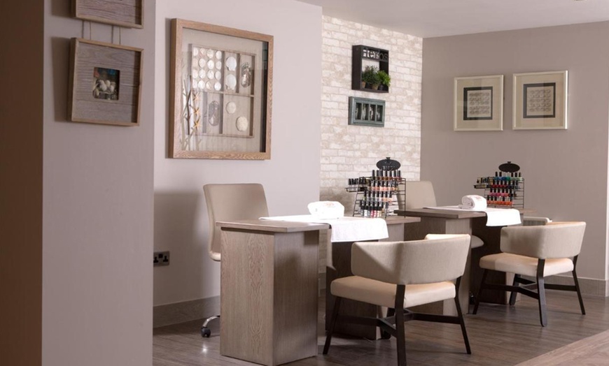 Image 10: Chester: Spa Stay for 2 with Breakfast, Prosecco & More