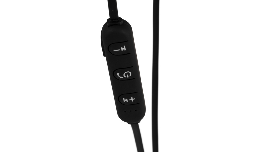 Image 10: Akai Bluetooth Earbuds