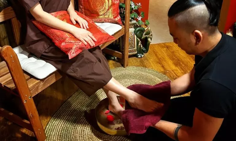 Relaks w tajskim stylu: orientalne masaże i rytuały lub vouchery