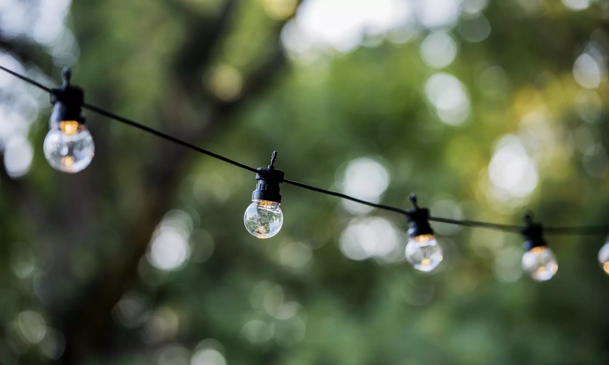 1, 2 ou 4 guirlandes solaires "Party Clear Solar" de Lumisky