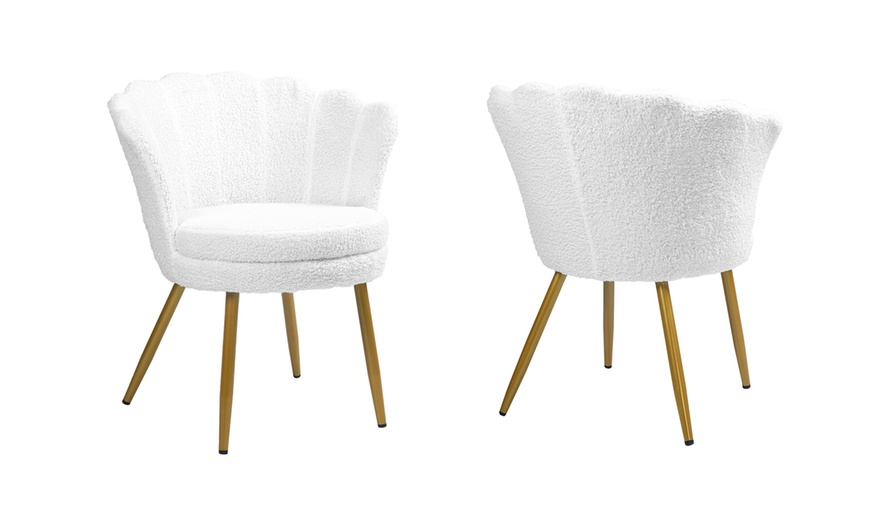 Image 14: Fluwelen schelpfauteuil