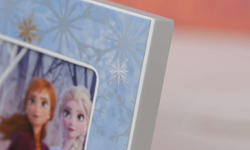 Image 3: Frozen 2-Themed Photo Frame