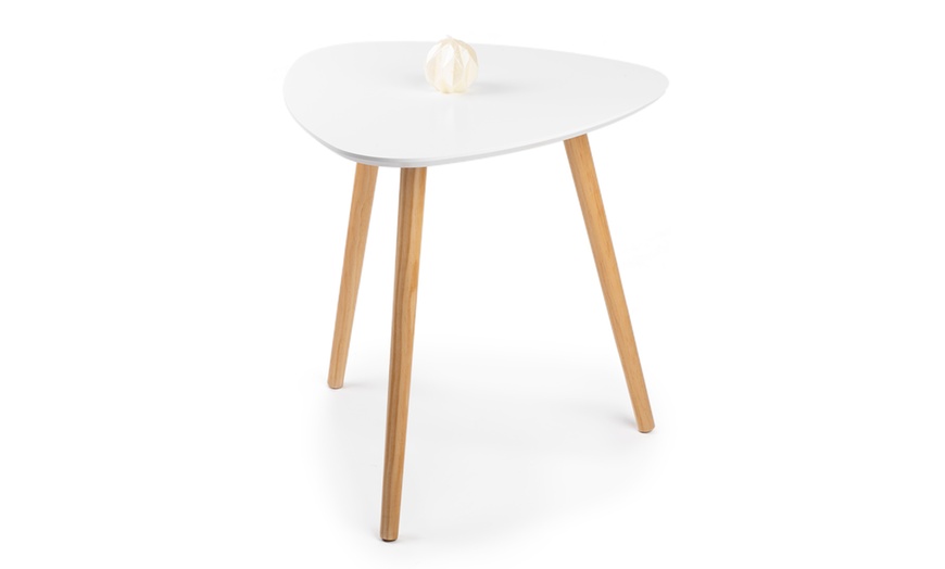 Image 17: Set of Two Coffee/Side Tables