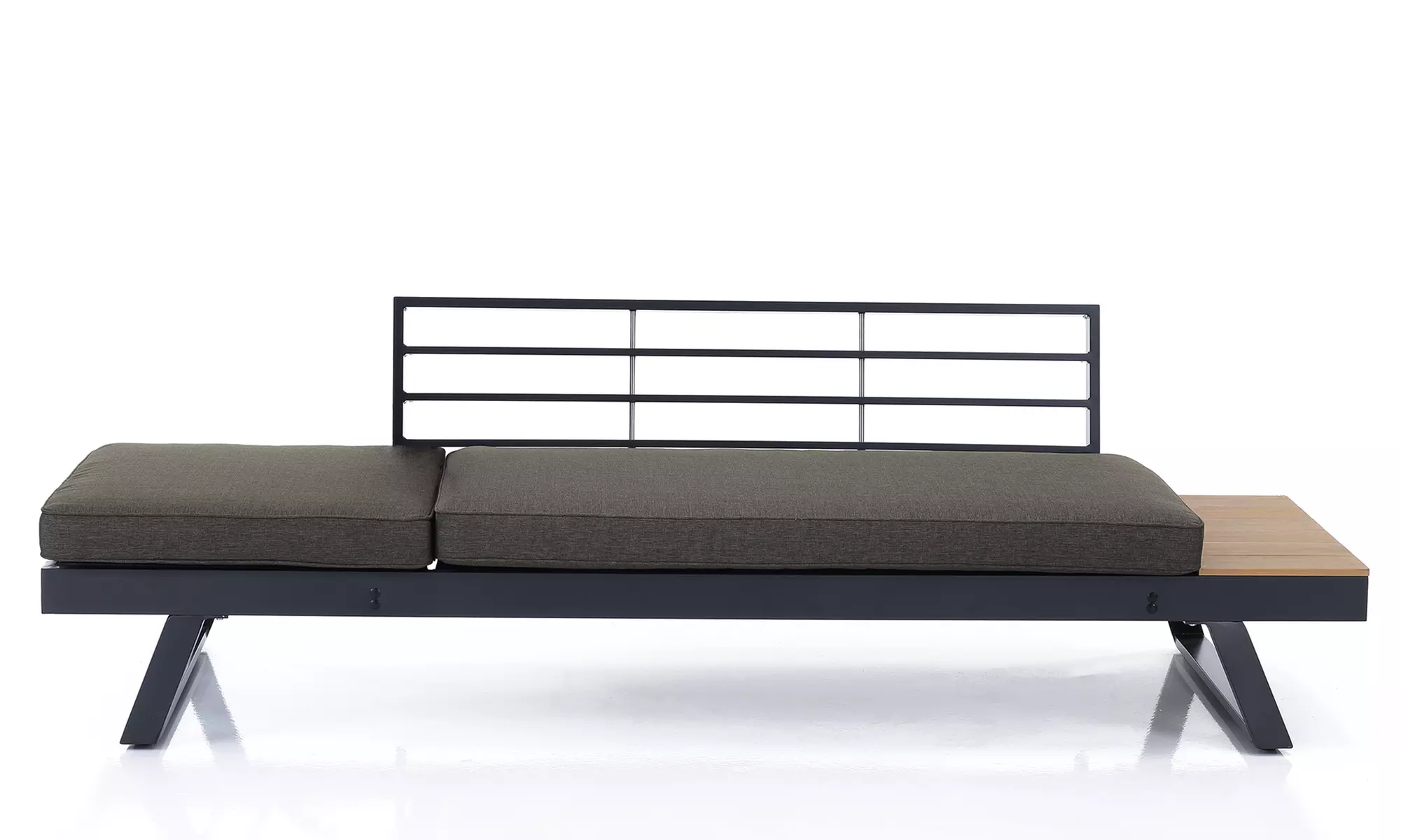 Tomasucci Loungemöbel für Innen und Außen