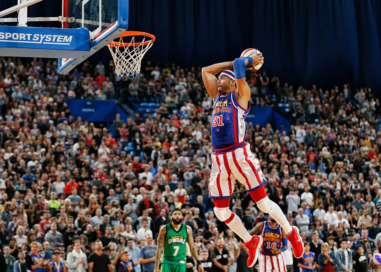 Harlem Globetrotters Game on December 31, at 1 p.m. or 6 p.m.  - Primary Image