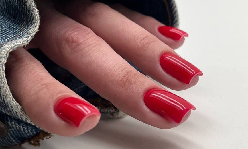 Image 5: Manicure hybrydowy na każdą okazję