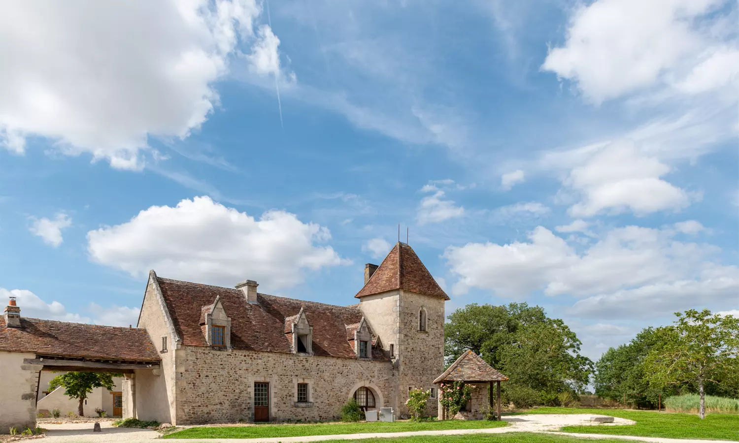 Pays de la Loire : 1 à 3 nuits avec pdj, bouteille de vin et dîner en option au Manoir de Pierre Levée 4* pour 2 pers. - Primary Image