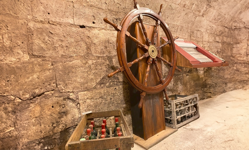 Image 6: Visite libre du Musée du Vin et du Négoce et dégustation de vin