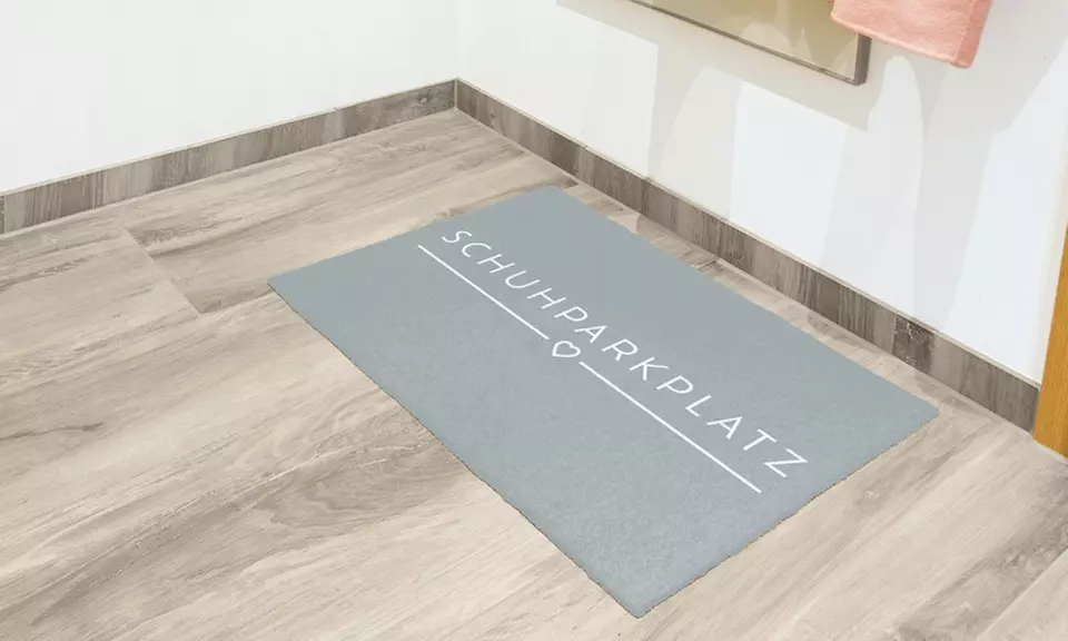 GMD Living Fußmatte „Schuhparkplatz“ in Grau oder Anthrazit in der Größe nach Wahl - Primary Image