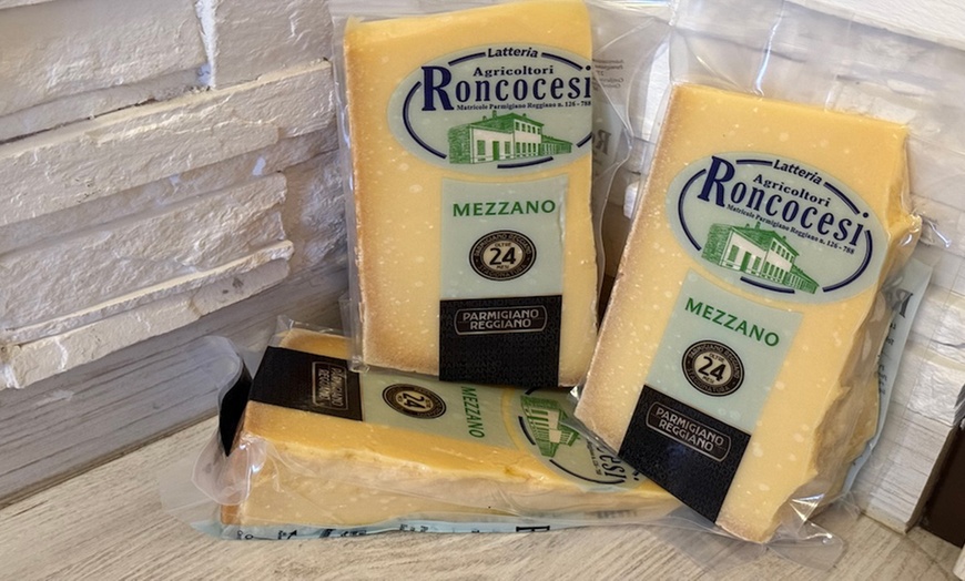 Image 1: 3 pezzi di formaggio Parmigiano Reggiano da 1 kg Roncocesi (17,3€/Kg)