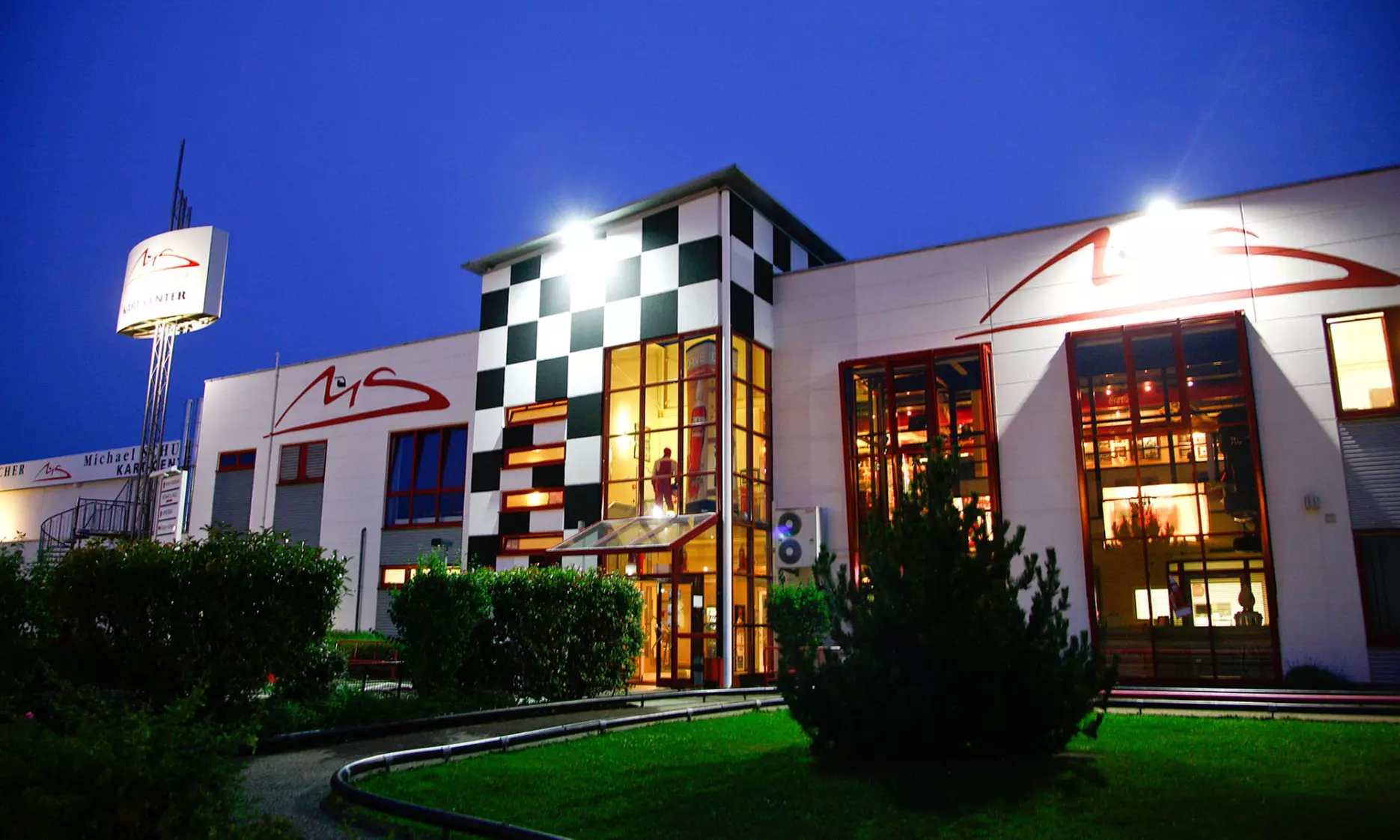 Kartabenteuer: 3x 10 Min. Kart-Einzelfahrt inkl. Leih-Helm