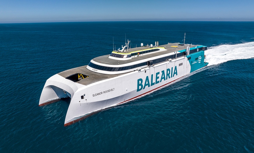 Image 16: ¡Ahorra en tu viaje en ferry en las Baleares con este descuento!