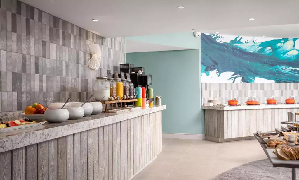 4* Portsmouth, Hayling Island: Double or Family Room Stay for up to 4 people