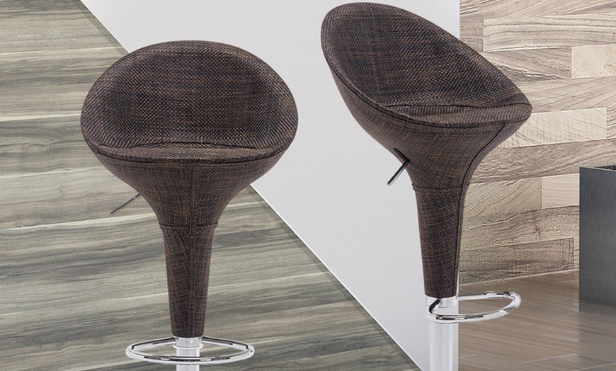 Image 4: Homcom Rattan-Effect Bar Stools