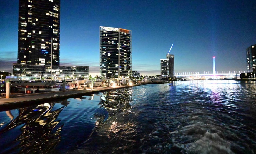 Image 5: Discover Melbourne on a 60-min Sightseeing Cruise for Kids and Adults