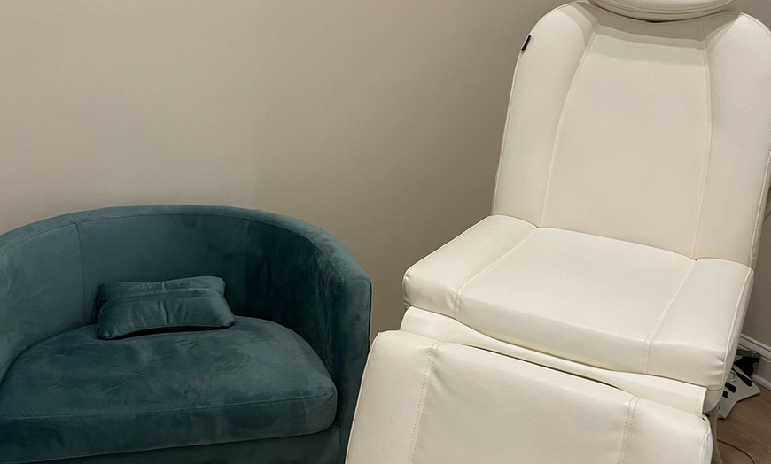 Image 6: Six Laser Hair Removal Sessions on One, Small, Medium or Large Areas