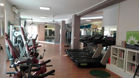 10 o 15 ingressi Open in sala pesi e corsi per una persona alla palestra Studio Gym Master (sconto fino a 55%)