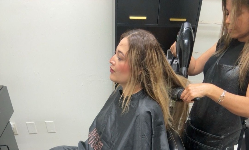Image 2: Haircut, Condition & Blowdry with Color & Highlight Options