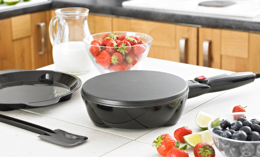 Image 2: Neo Pancake Maker and Accessories