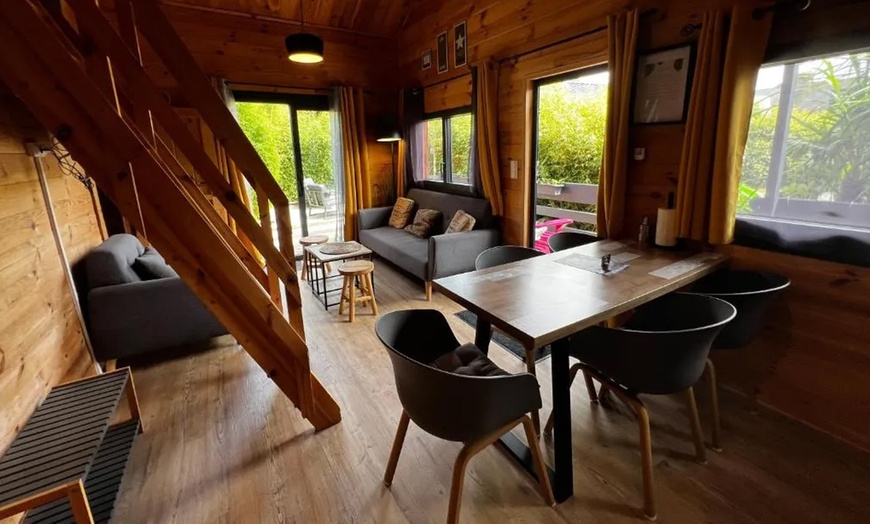 Image 4: Bretagne : cottage pour 2 personnes avec petit-déjeuner et spa 